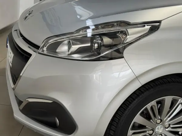 Peugeot 208 1.2 PureTech Style 27
