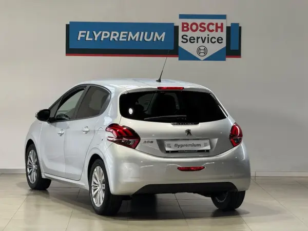Peugeot 208 1.2 PureTech Style 29