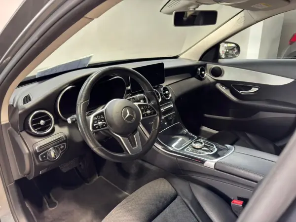 Mercedes-Benz C 220 d Avantgarde 4