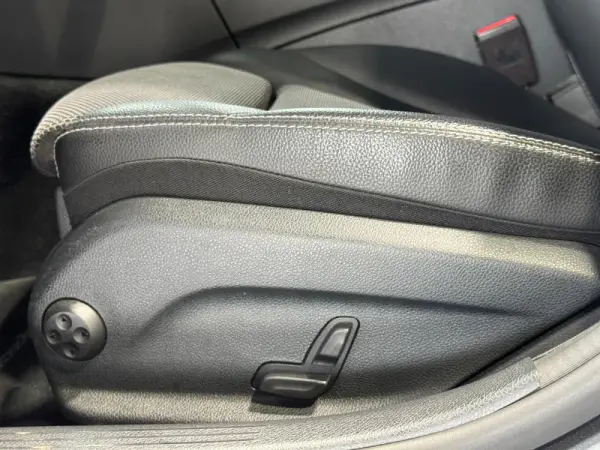 Mercedes-Benz C 220 d Avantgarde 6