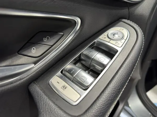 Mercedes-Benz C 220 d Avantgarde 7