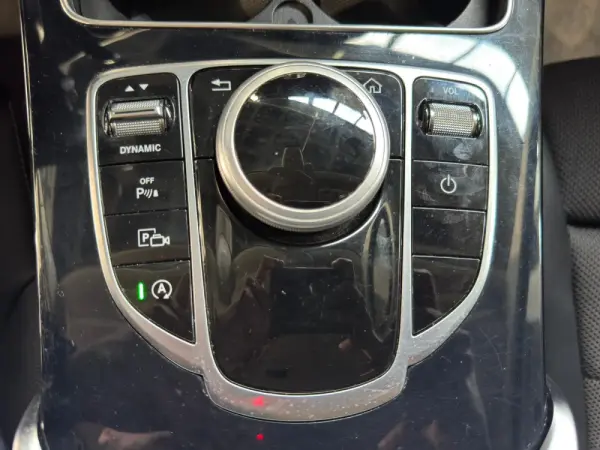Mercedes-Benz C 220 d Avantgarde 26