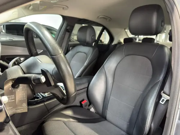 Mercedes-Benz C 220 d Avantgarde 29