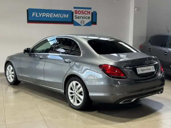 Mercedes-Benz C 220 d Avantgarde 38