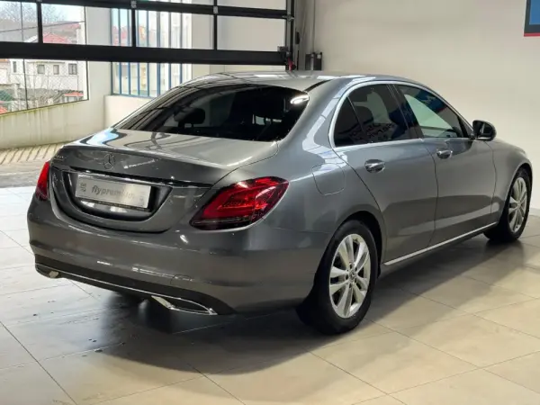 Mercedes-Benz C 220 d Avantgarde 37
