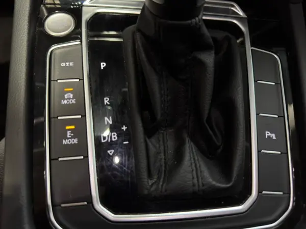 Volkswagen Arteon Shooting Brake Outro 32