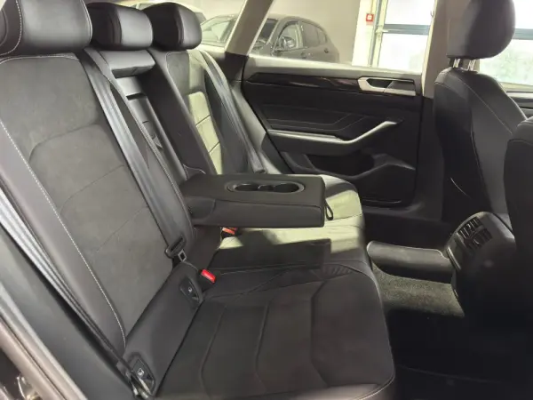 Volkswagen Arteon Shooting Brake Outro 36