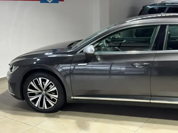 Volkswagen Arteon Shooting Brake Outro 42