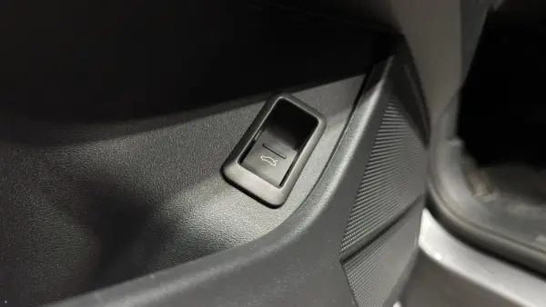Audi Q4 Sportback e-tron Outro 7