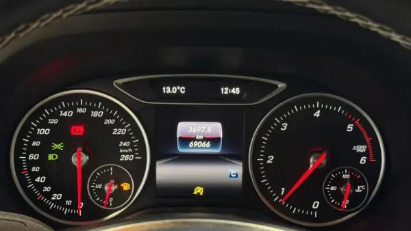 Mercedes-Benz B 180 d Urban 6