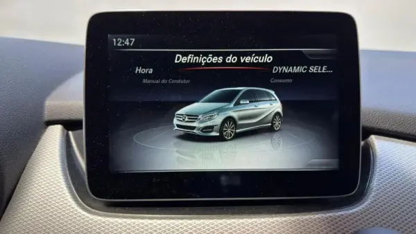 Mercedes-Benz B 180 d Urban 11