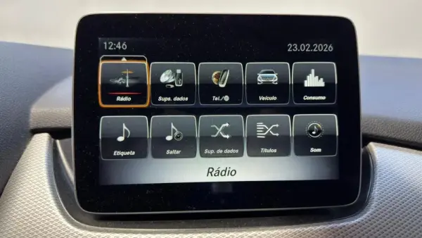 Mercedes-Benz B 180 d Urban 14
