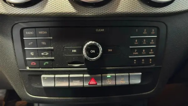 Mercedes-Benz B 180 d Urban 17