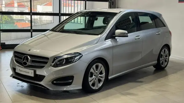 Mercedes-Benz B 180 d Urban 26