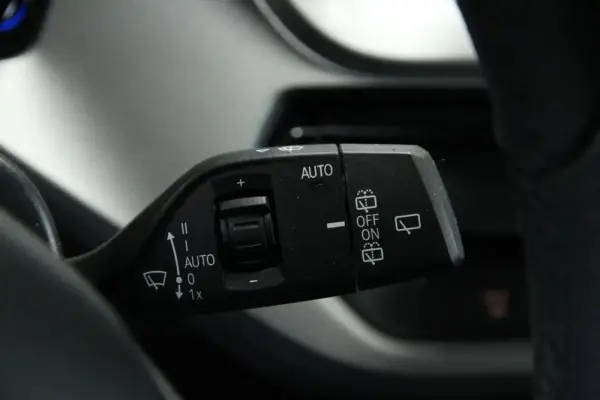 BMW 116 i Advantage 2
