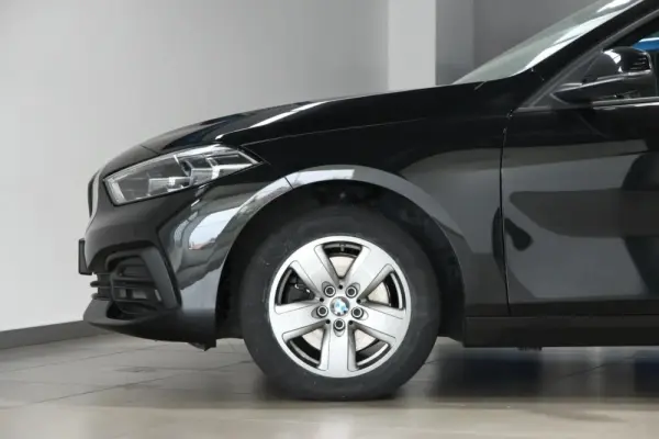 BMW 116 i Advantage 4