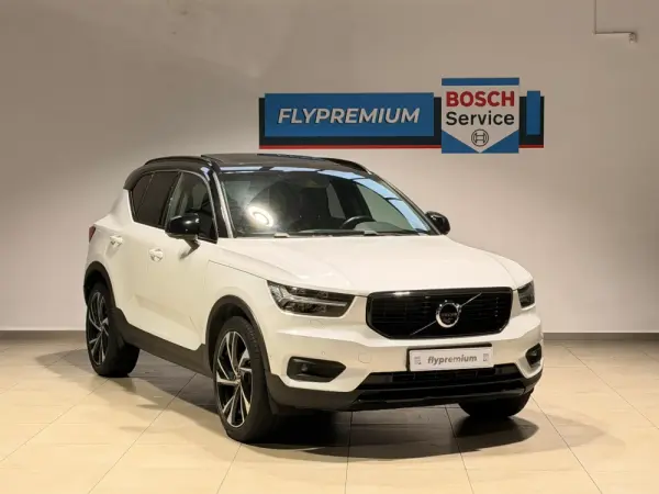 Volvo XC 40 2.0 D4 R-Design AWD 1