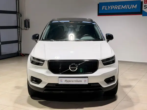 Volvo XC 40 2.0 D4 R-Design AWD 12