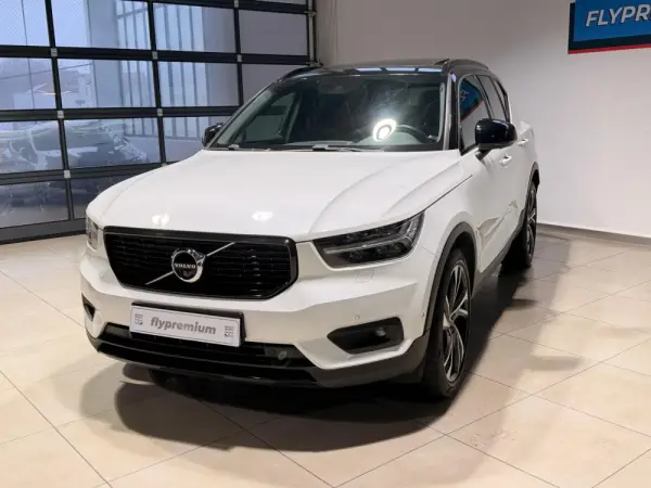 Volvo XC 40 2.0 D4 R-Design AWD 23