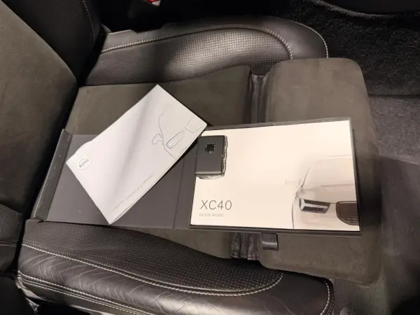 Volvo XC 40 2.0 D4 R-Design AWD 39