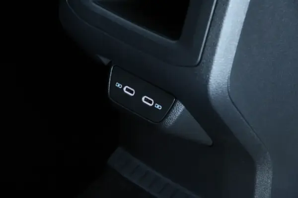 Volkswagen T-Cross 1.0 TSI Urban 16