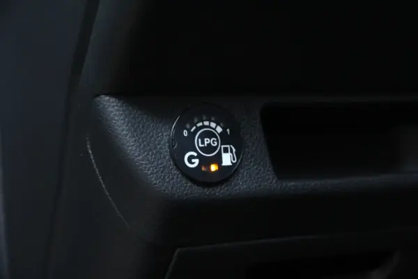 Renault Clio 1.0 TCe Techno Bi-Fuel 5