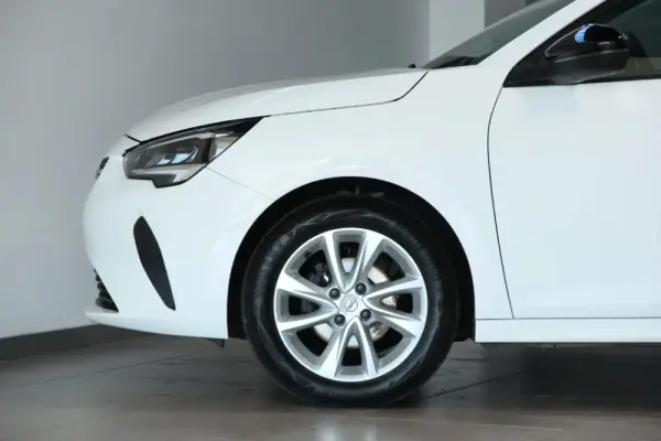 Opel Corsa 1.2 Business 8
