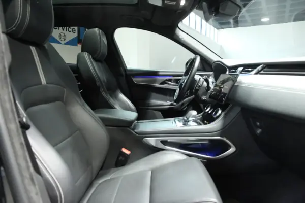 Jaguar F-Pace 2.0 P400e AWD R-Dynamic S 28