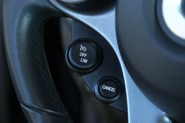 Smart Fortwo Cabrio EQ prime 9