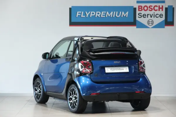 Smart Fortwo Cabrio EQ prime 19