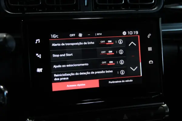 Citroen C3 1.2 PureTech Shine 10