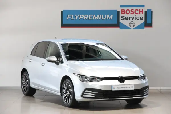 Volkswagen Golf 1.0 TSI Life 1