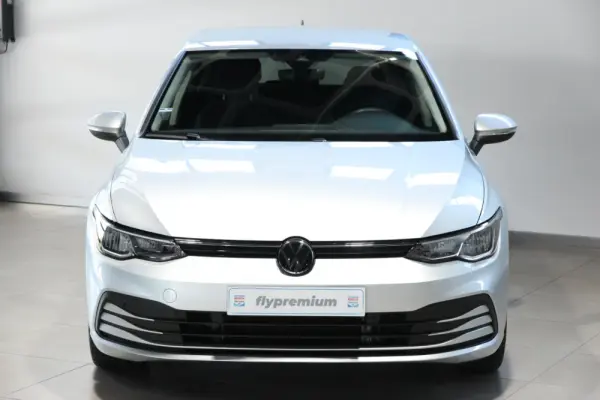 Volkswagen Golf 1.0 TSI Life 12