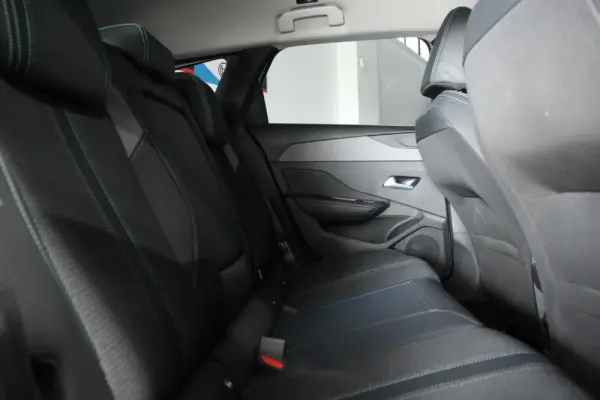 Peugeot 308 SW 1.2 PureTech Allure EAT8 18