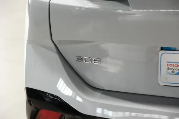 Peugeot 308 SW 1.2 PureTech Allure EAT8 22