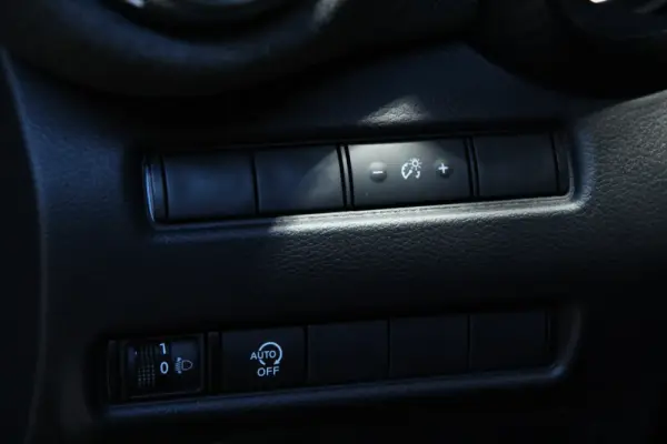 Nissan Juke 1.0 DIG-T N-Connecta NAV.+TwoTone NC DCT 2