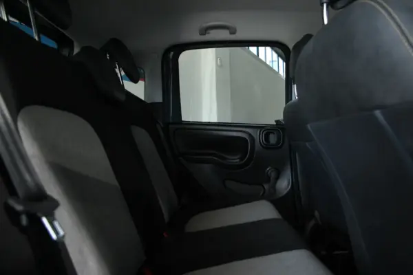 Fiat Panda 1.0 Hybrid Cross 5