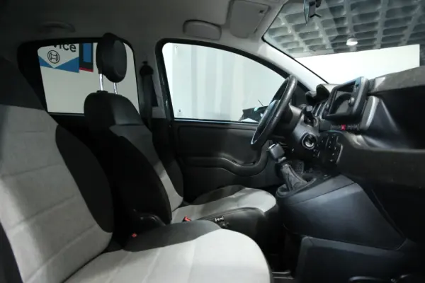 Fiat Panda 1.0 Hybrid Cross 13