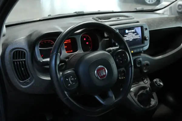 Fiat Panda 1.0 Hybrid Cross 15