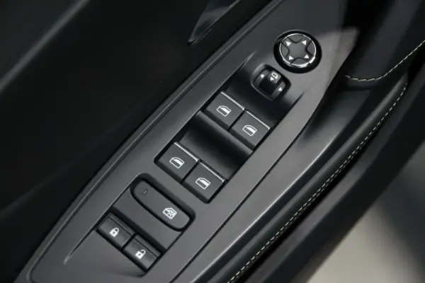 Peugeot 408 1.2 PureTech GT EAT8 2
