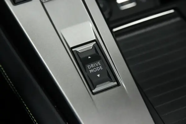 Peugeot 408 1.2 PureTech GT EAT8 5