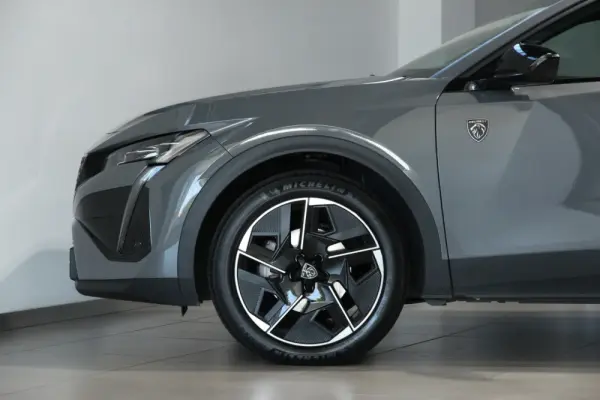 Peugeot 408 1.2 PureTech GT EAT8 26