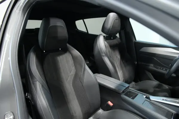 Peugeot 408 1.2 PureTech GT EAT8 30