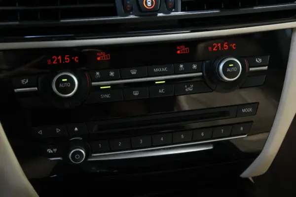 BMW X5 40 d xDrive 10