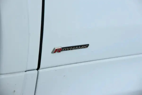 Land Rover Discovery Sport 2.0 eD4 R-Dynamic SE 7L 18