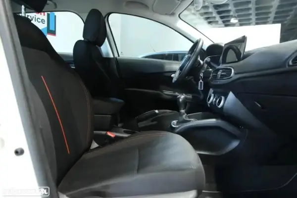 Fiat Tipo Station Wagon 1.0 GSE T3 Garmin 2