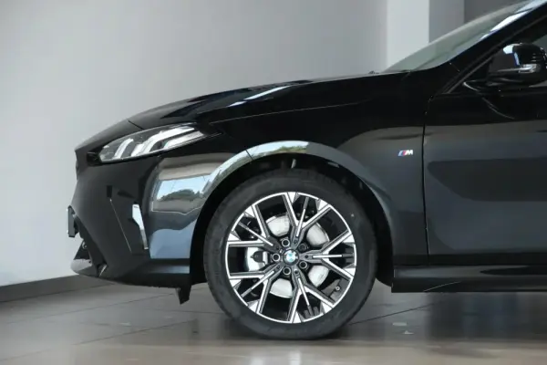 BMW 116 Outro 13