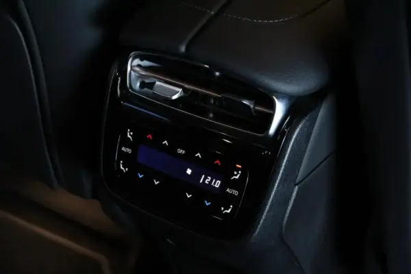 Mercedes-Benz EQE SUV 500 4Matic 21