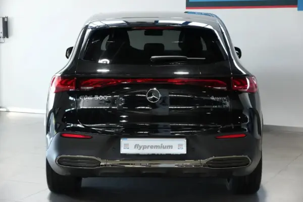 Mercedes-Benz EQE SUV 500 4Matic 29