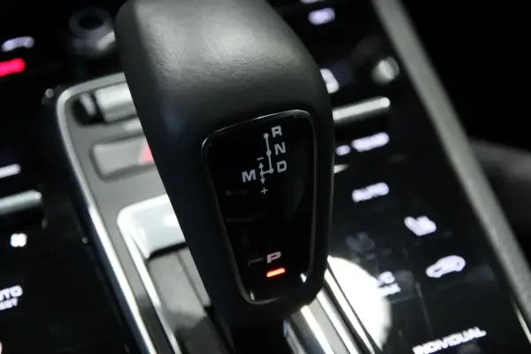 Porsche Cayenne E-Hybrid Platinum Edition 10